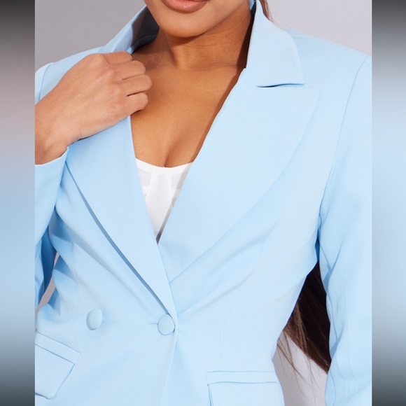 PrettyLittleThing Light Blue Woven Pocket Detail Double Breasted Blazer - Picture 3 of 9